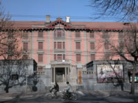 京師大学堂正面